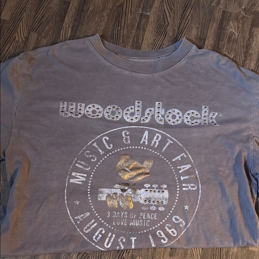 Woodstock Gray Short Sleeve Tee